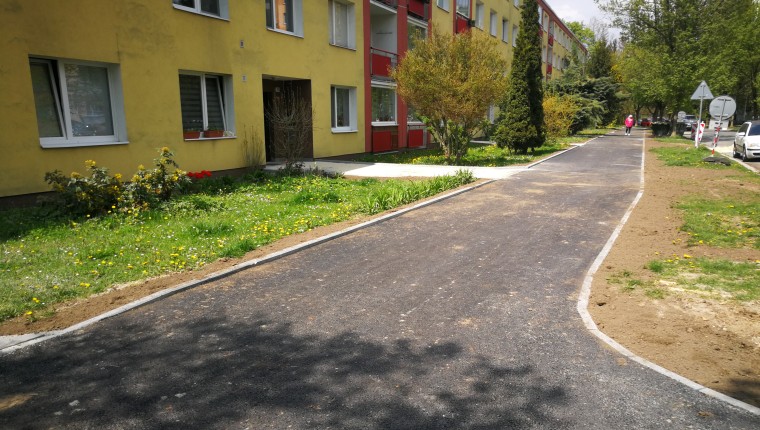 Dokončena oprava chodníků v ul. Želatovská a U Tenisu